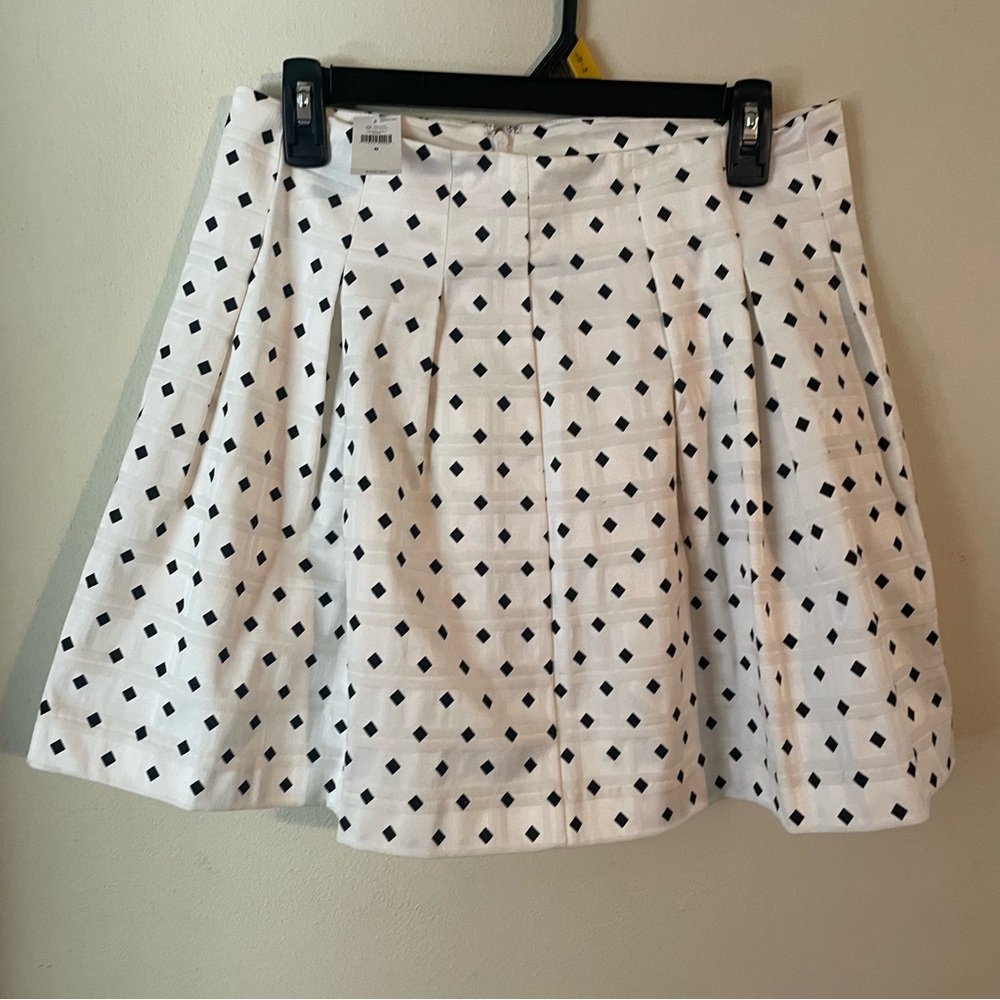 Banana Republic skirt size 6 NWT